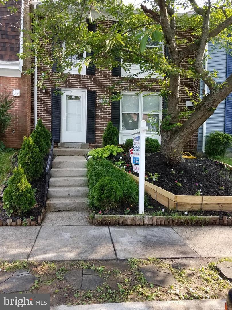 2542 Chadwick Court - Photo 1