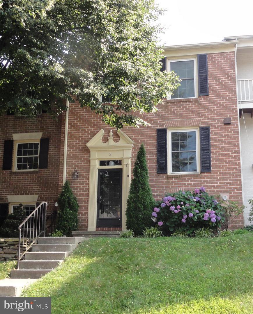5 Donagh Court - Photo 1