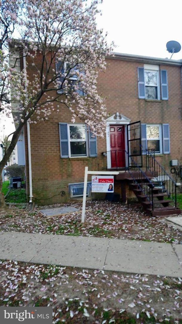 535 Diamond Avenue - Photo 1
