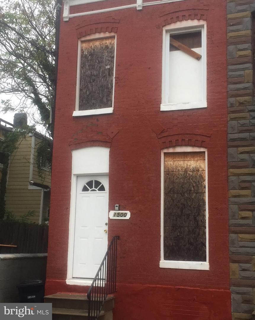 1500 Spring Street - Photo 1