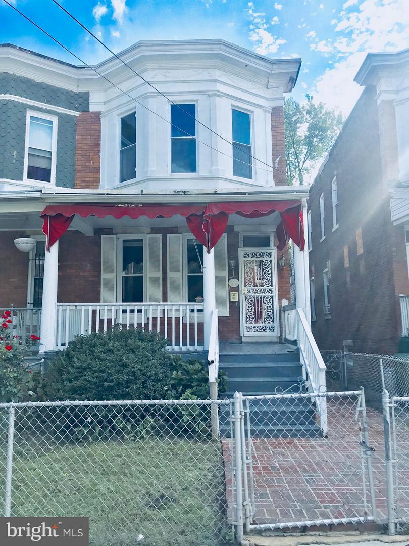 623 Glenwood Avenue - Photo 1