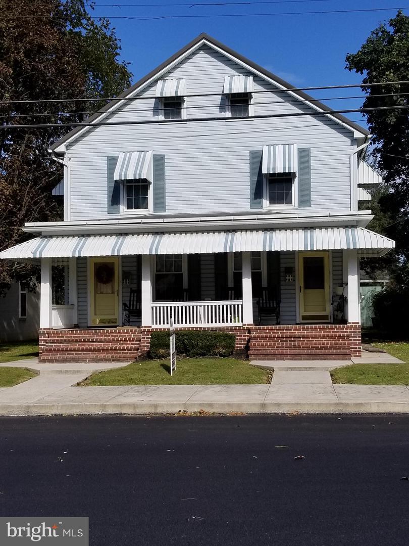261 Park Avenue - Photo 1