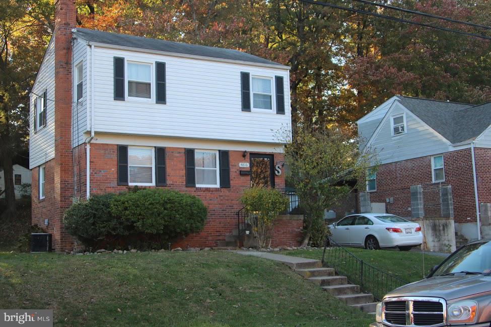 4816 Glenoak Road - Photo 1