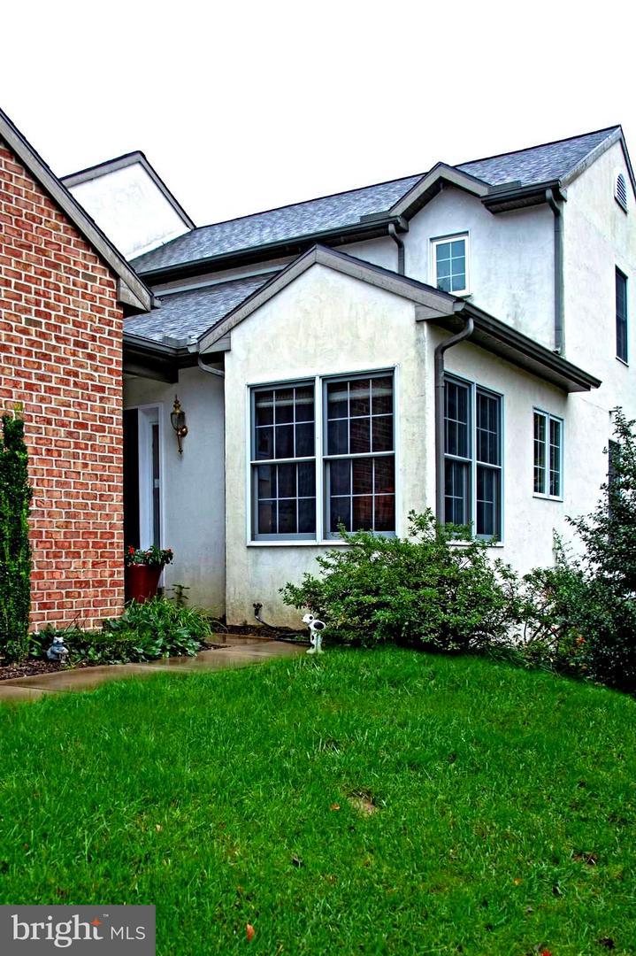 510 Thorngate Place - Photo 1