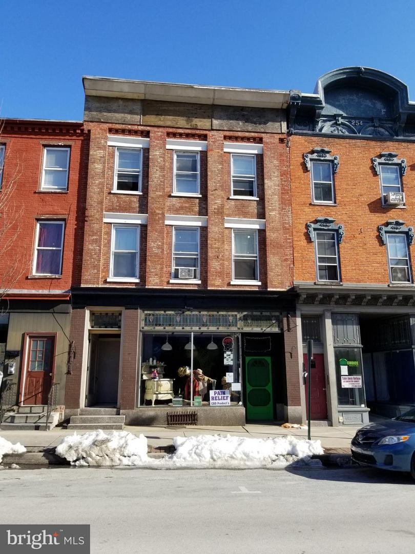 256-258-258 Locust Street - Photo 1