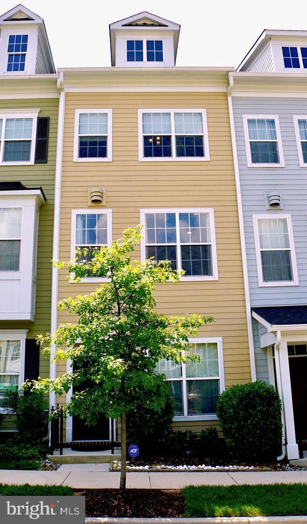 134 Linden Place - Photo 1