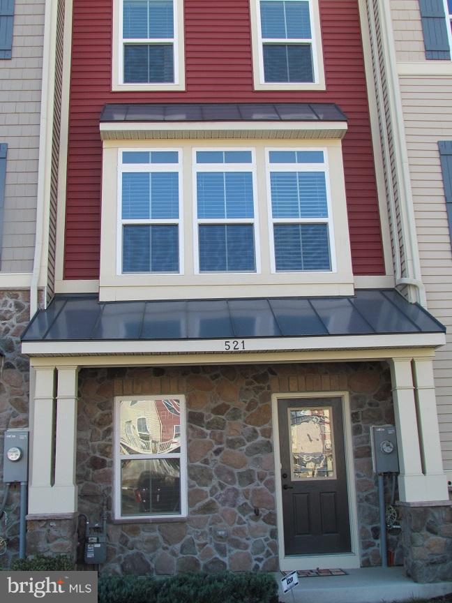 521 White Oak Drive - Photo 1
