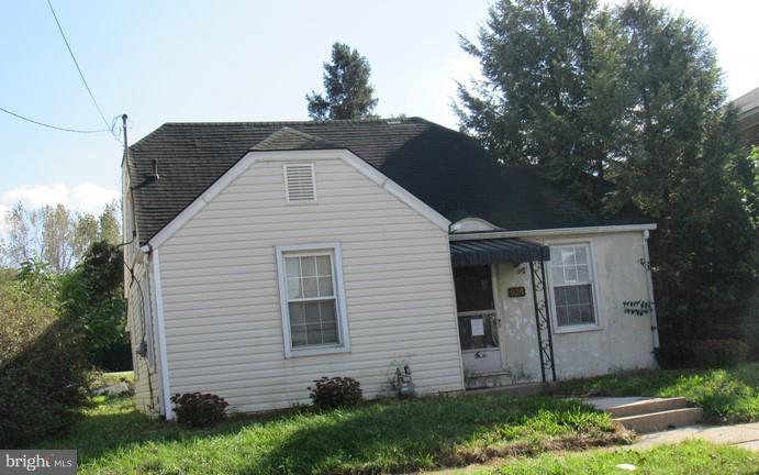 924 Boundary Avenue - Photo 1