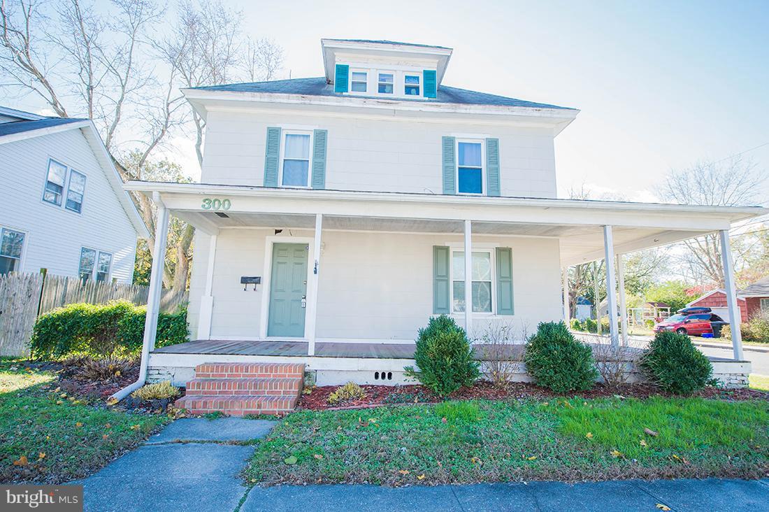 300 Washington Street - Photo 1