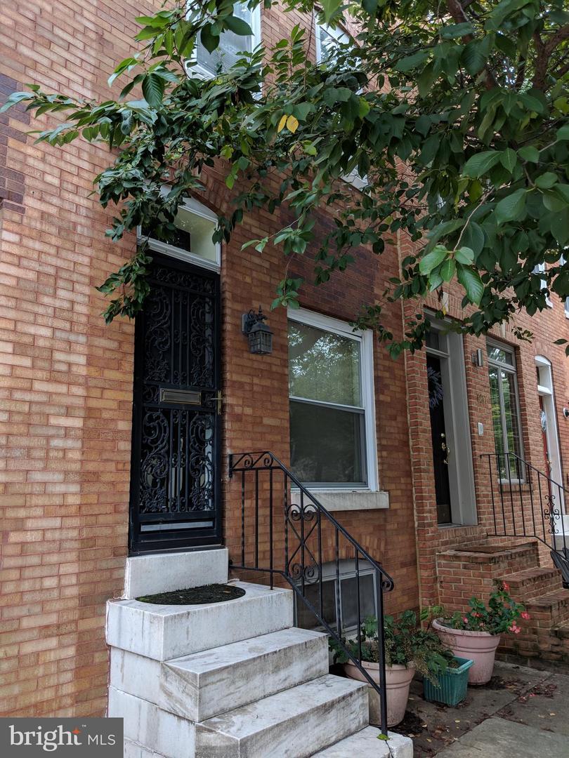1209 Ellwood Avenue - Photo 1