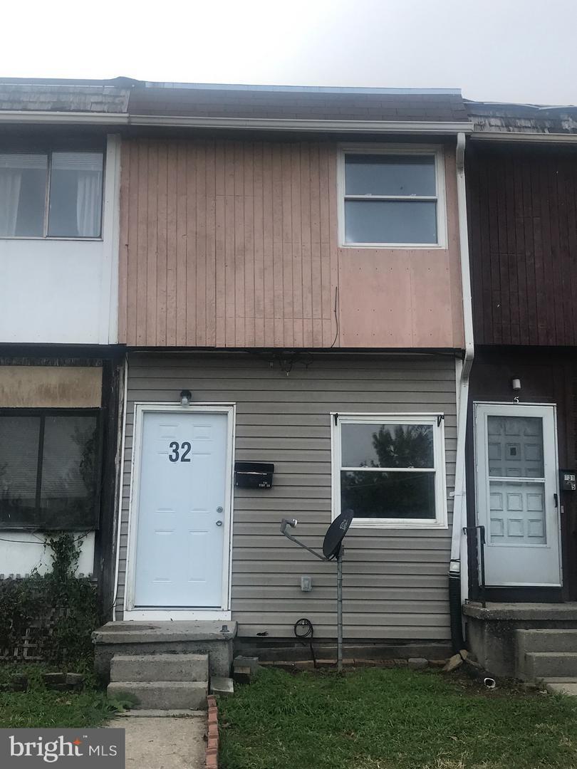 32 Turf Lane - Photo 1