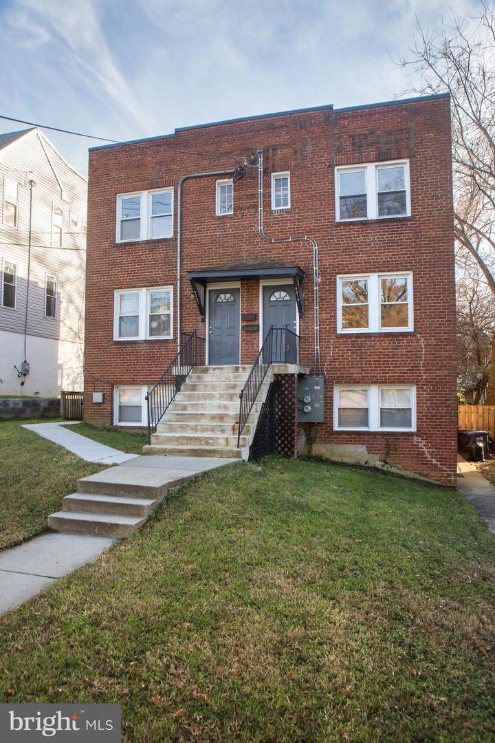 4219 Grant Street - Photo 1