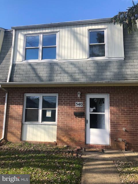 340 Center Deen Avenue - Photo 1
