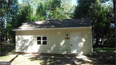 1605 Lakeview Drive - Photo 1