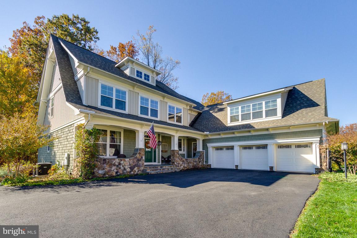 8438 Bearhurst Drive - Photo 1