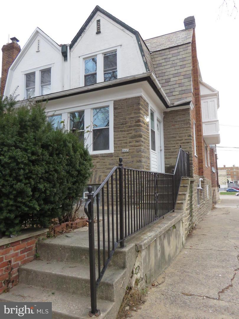 6415 Sydenham Street - Photo 1