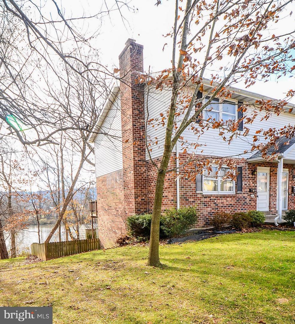 1872 Lakeside Drive - Photo 1