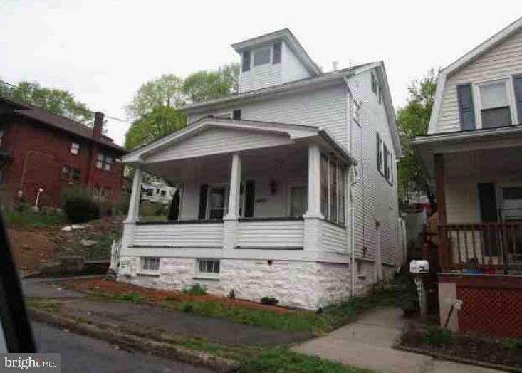 1807 5TH Street - Photo 1