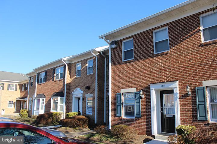 4248-A and 4242-B Chain Bridge Road - Photo 1