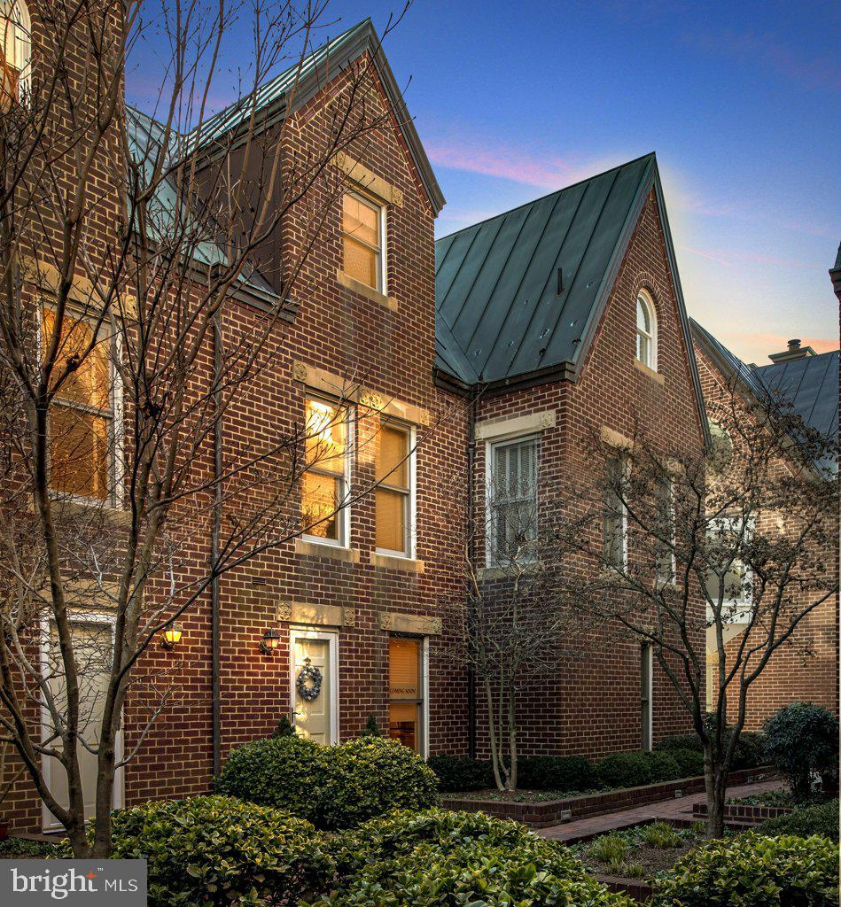 142 Union Street - Photo 1
