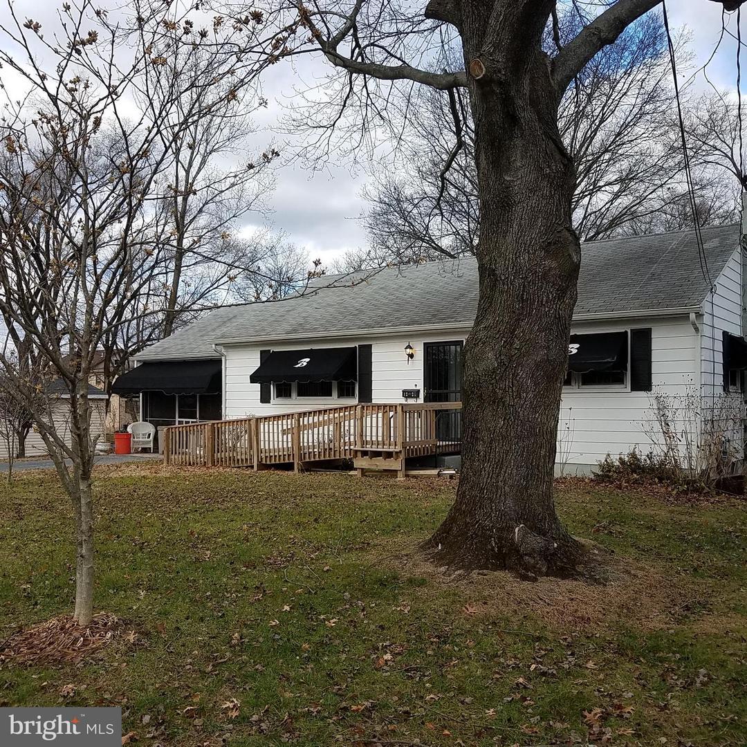 1221 Walter Avenue - Photo 1