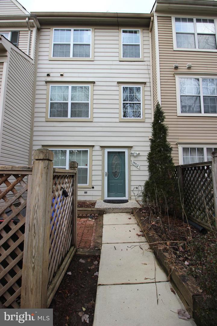 19712 Teakwood Circle - Photo 1