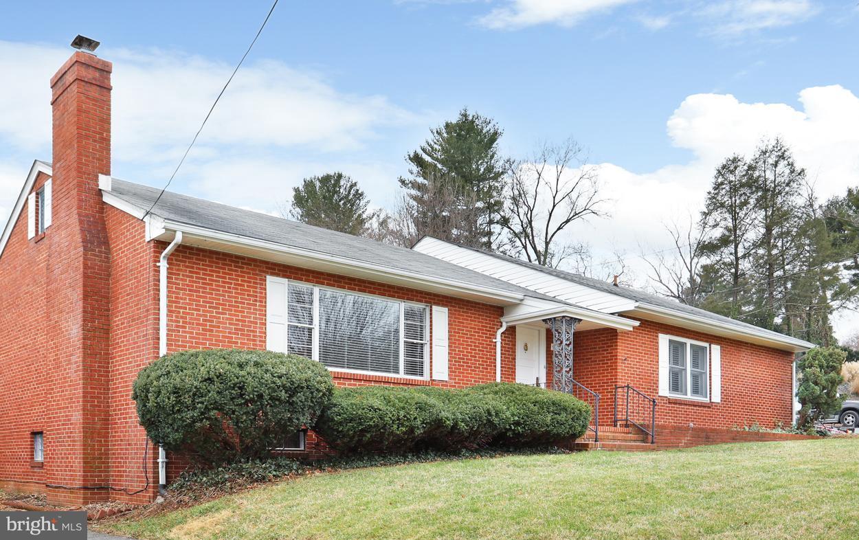 433 Briarmont Drive - Photo 1