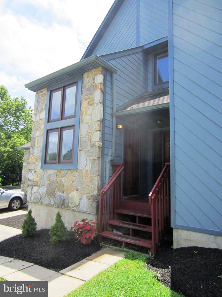 3 Foxtail Court - Photo 1