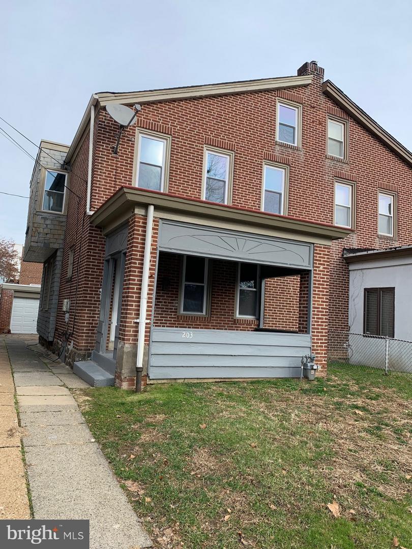 203 35TH Street - Photo 1