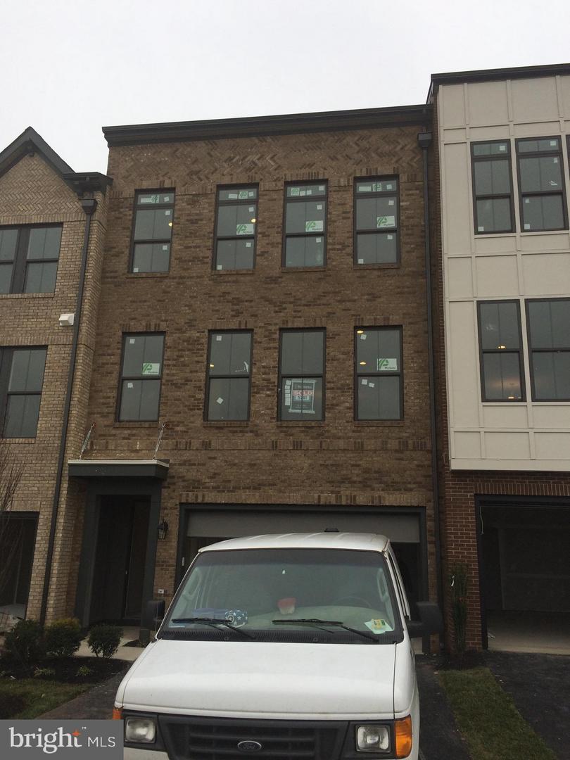 42369 Piper Creek Terrace - Photo 1