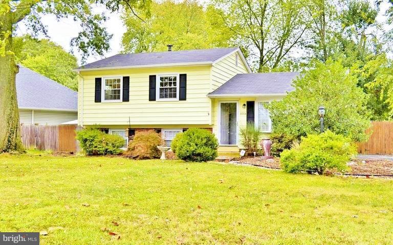8004 Frye Road - Photo 1