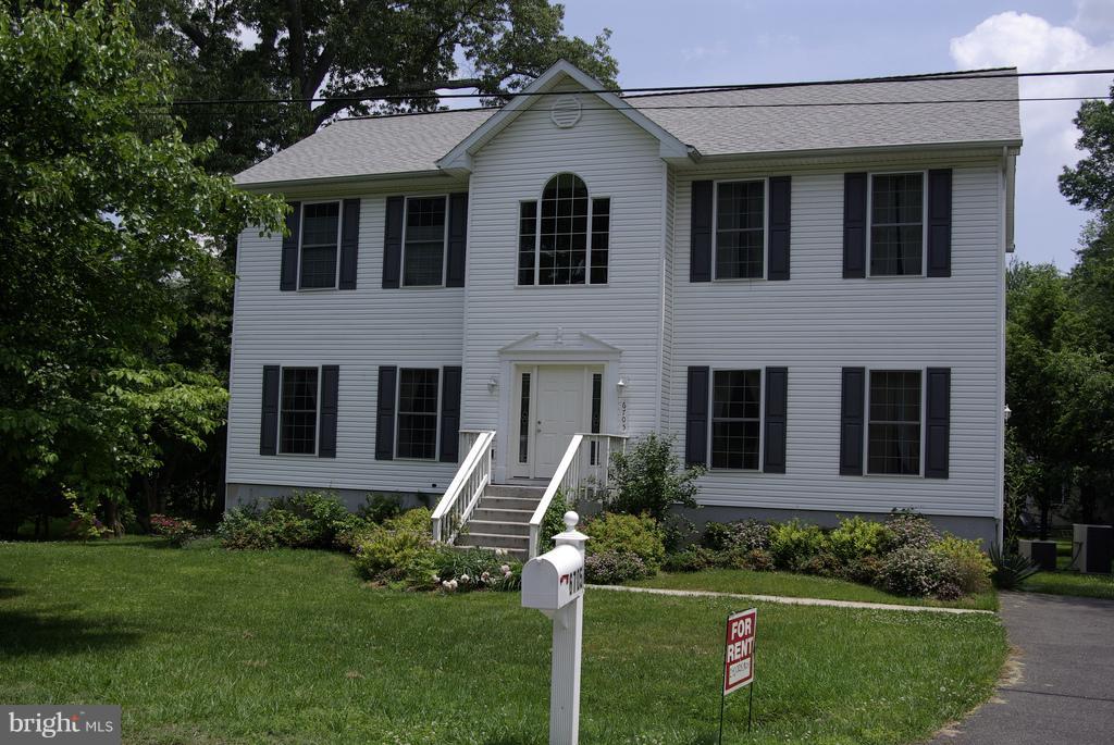 6705 Glen Avenue - Photo 1