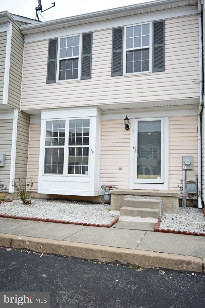 10 Charles Court - Photo 1