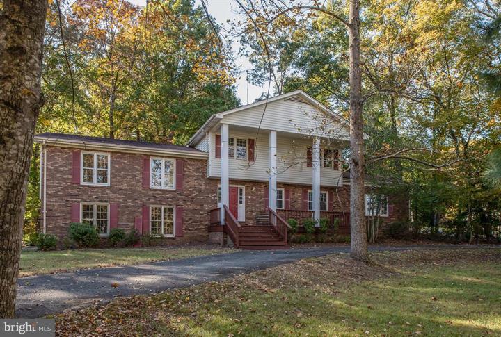 1209 Richmond Drive - Photo 1