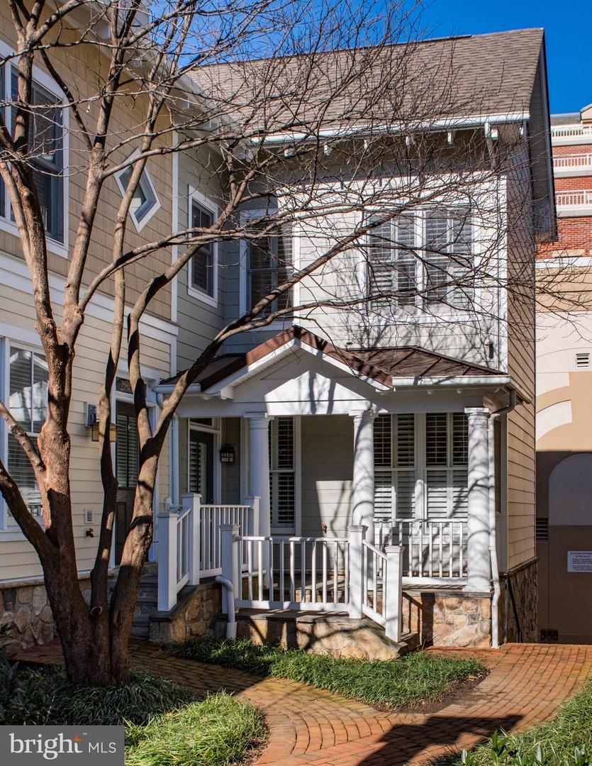 2803 11TH Street - Photo 1