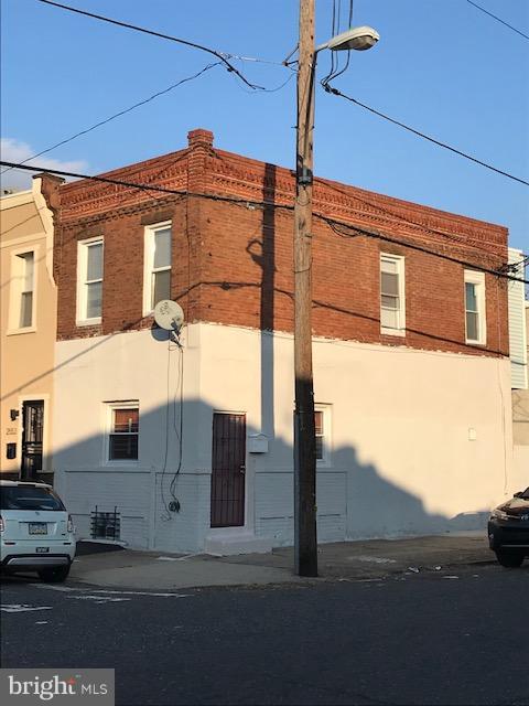 2555 Fairhill Street - Photo 1
