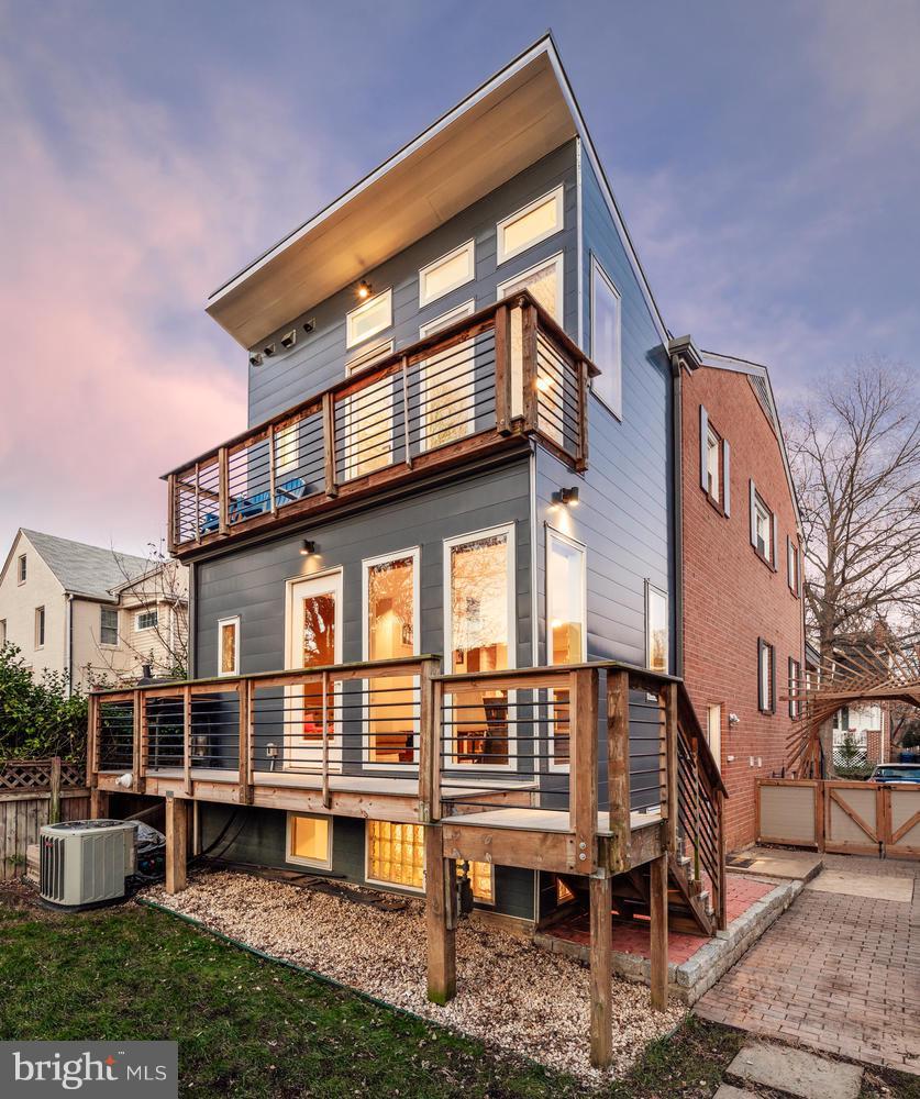 704 Little Street - Photo 1