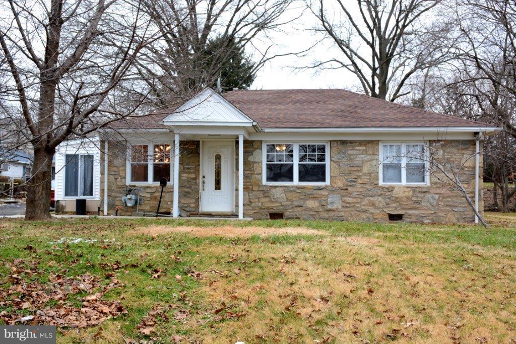 8716 Verree Road - Photo 1