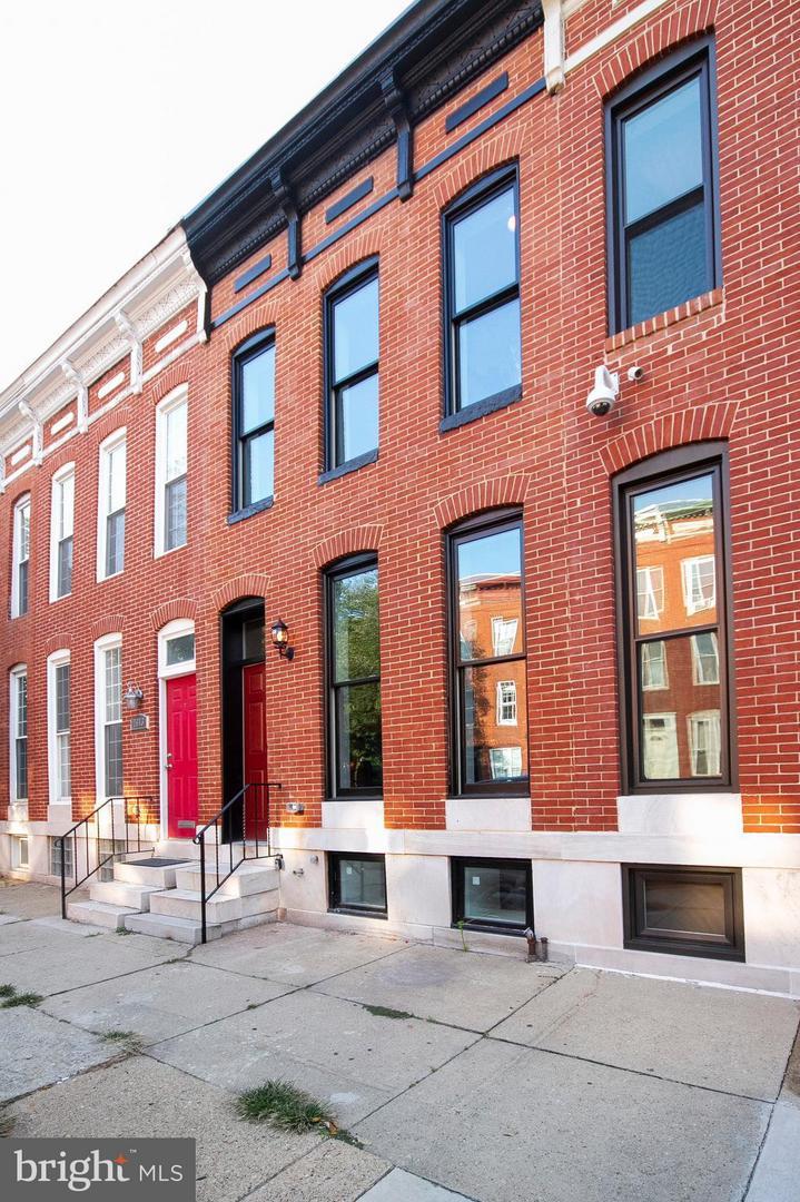 1615 Charles Street - Photo 1