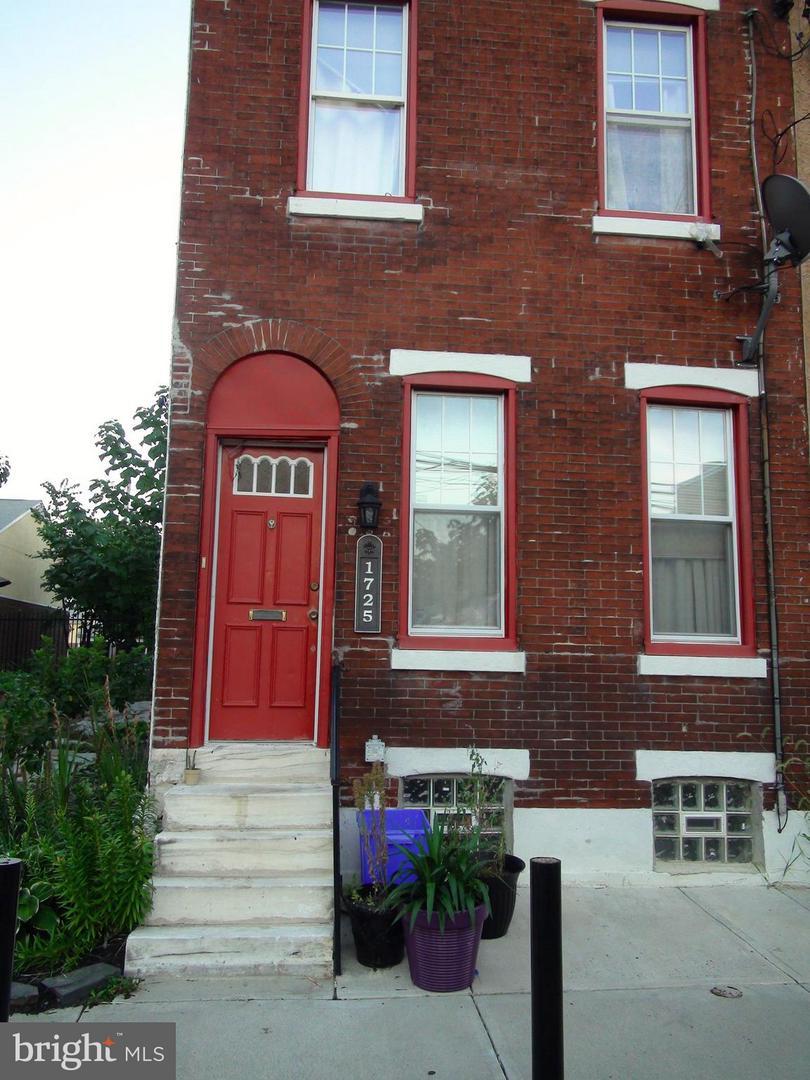 1725 Lambert Street - Photo 1