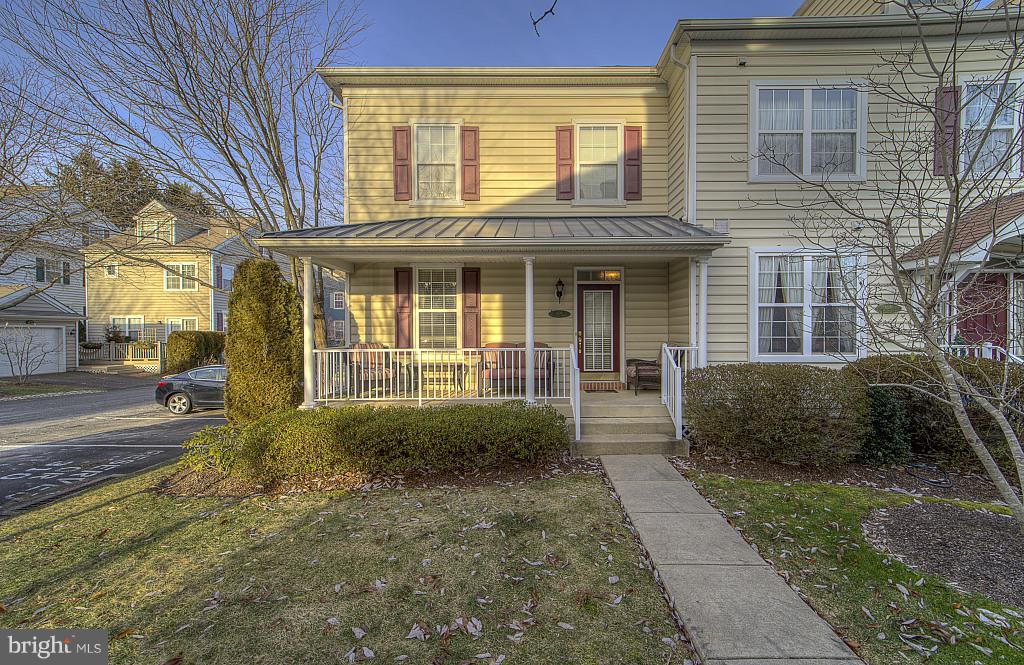 406 Lantern Drive - Photo 1