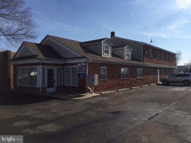 706 Philadelphia Pike - Photo 1