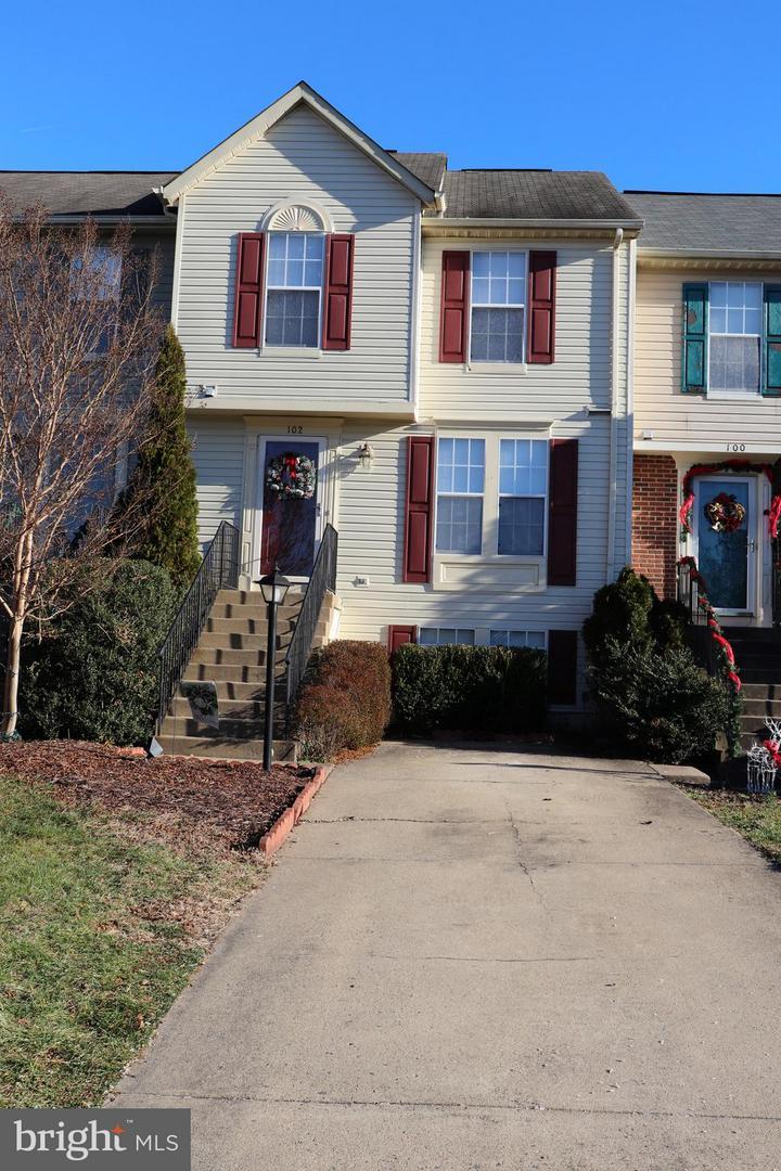 102 Sedgwick Court - Photo 1