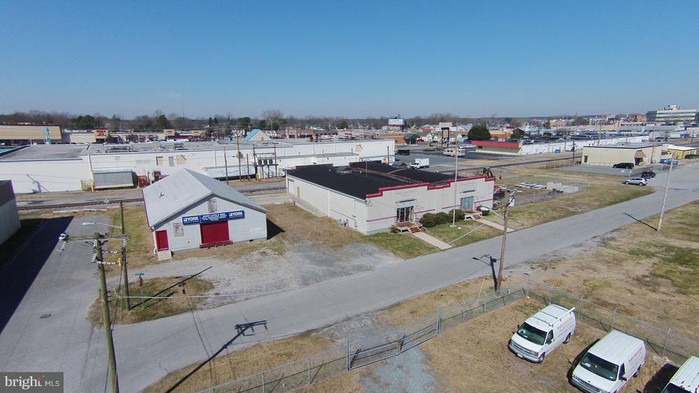 816 Albert Street - Photo 1