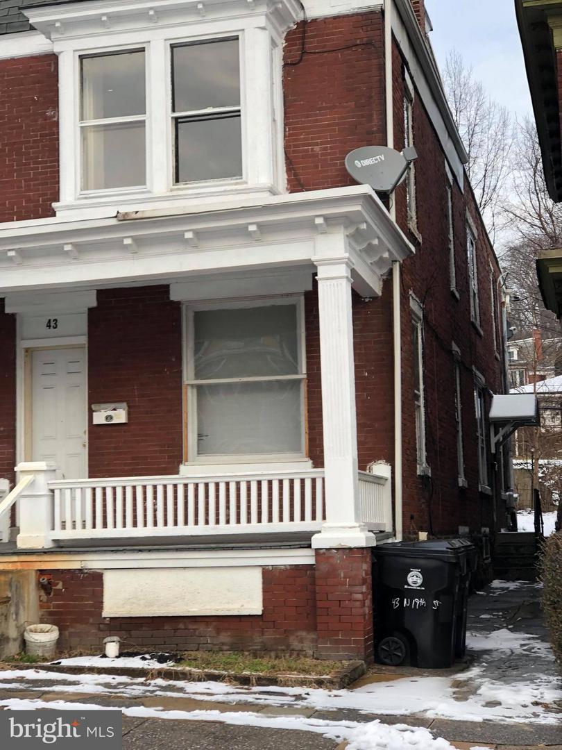 43 19TH Street - Photo 1