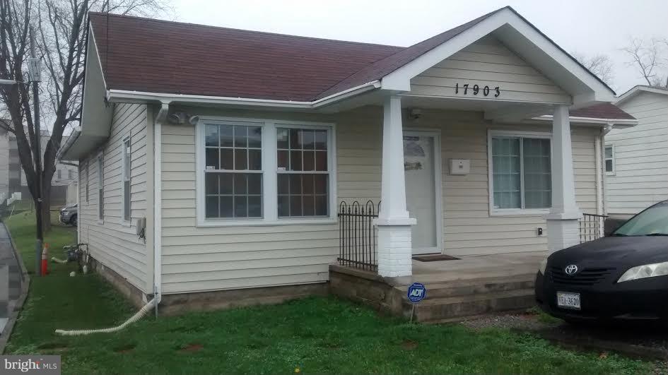 17903 Main Street - Photo 1