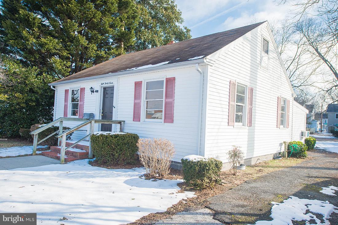 827 Eastern Shore Drive - Photo 1