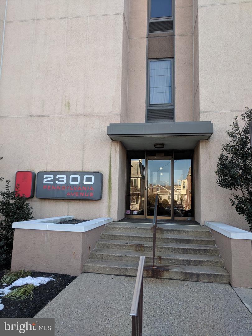 2300 Pennsylvania Avenue - Photo 1