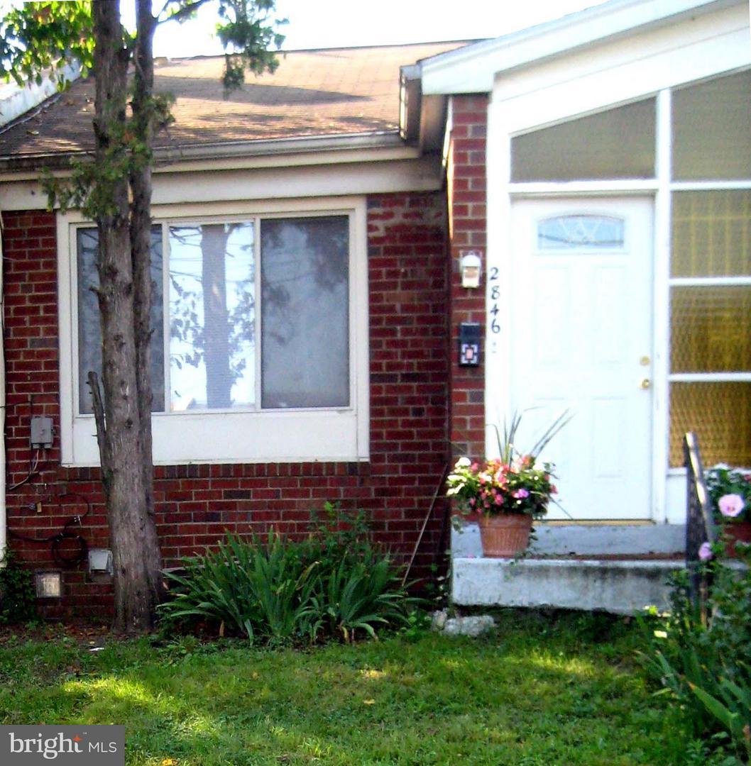 2846 Lincoln - Photo 1