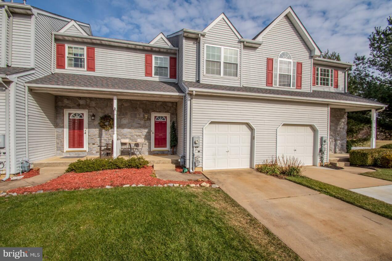 145 Shinn Circle - Photo 1